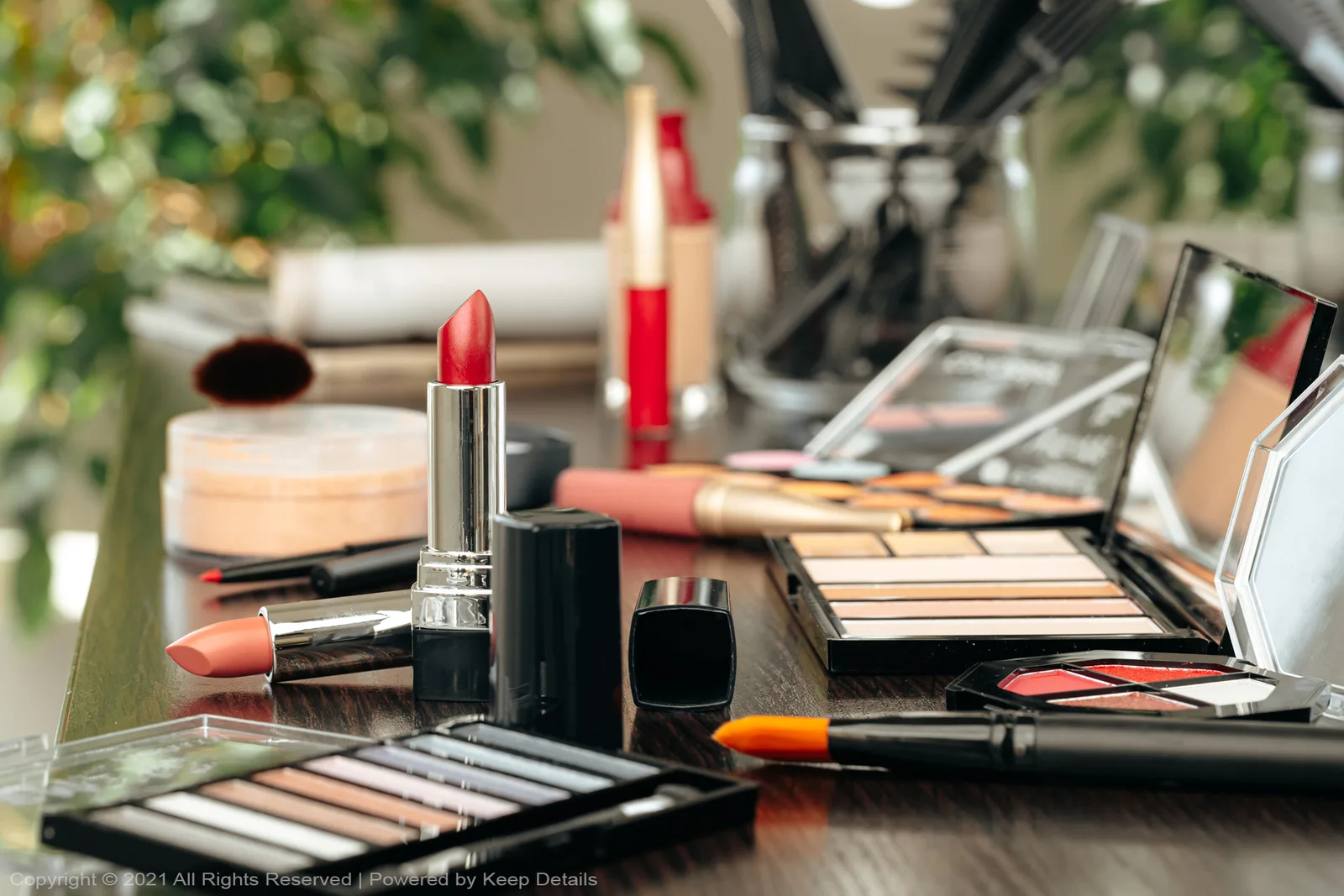 6 Must-to-Own Makeup Products That Should Be Kept In Every Girl’s Vanity