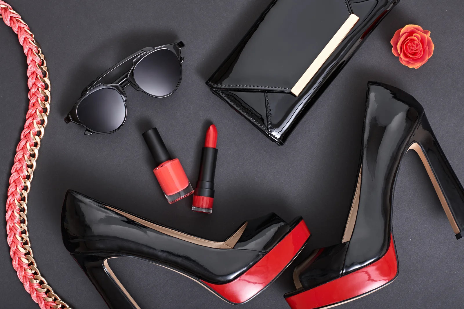 Ways That Will Help You Look Younger Than Your Age